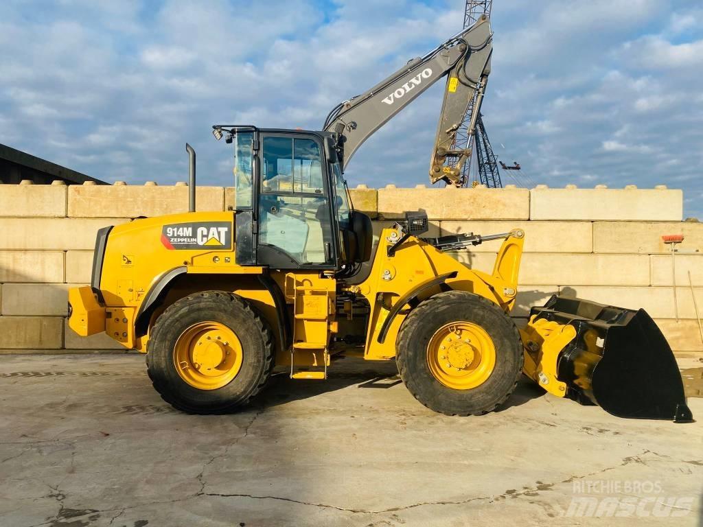 CAT 914 m Колесни товарачи