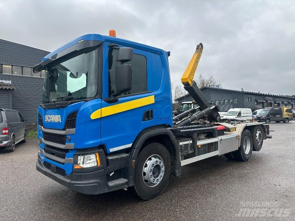 Scania P 360 Камиони с кран с кука
