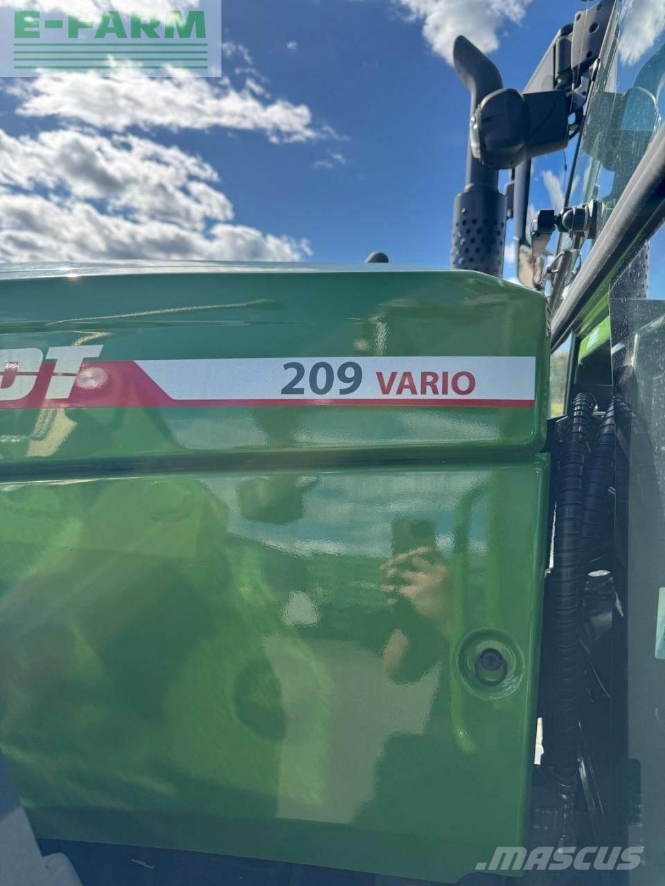 Fendt 209 Трактори