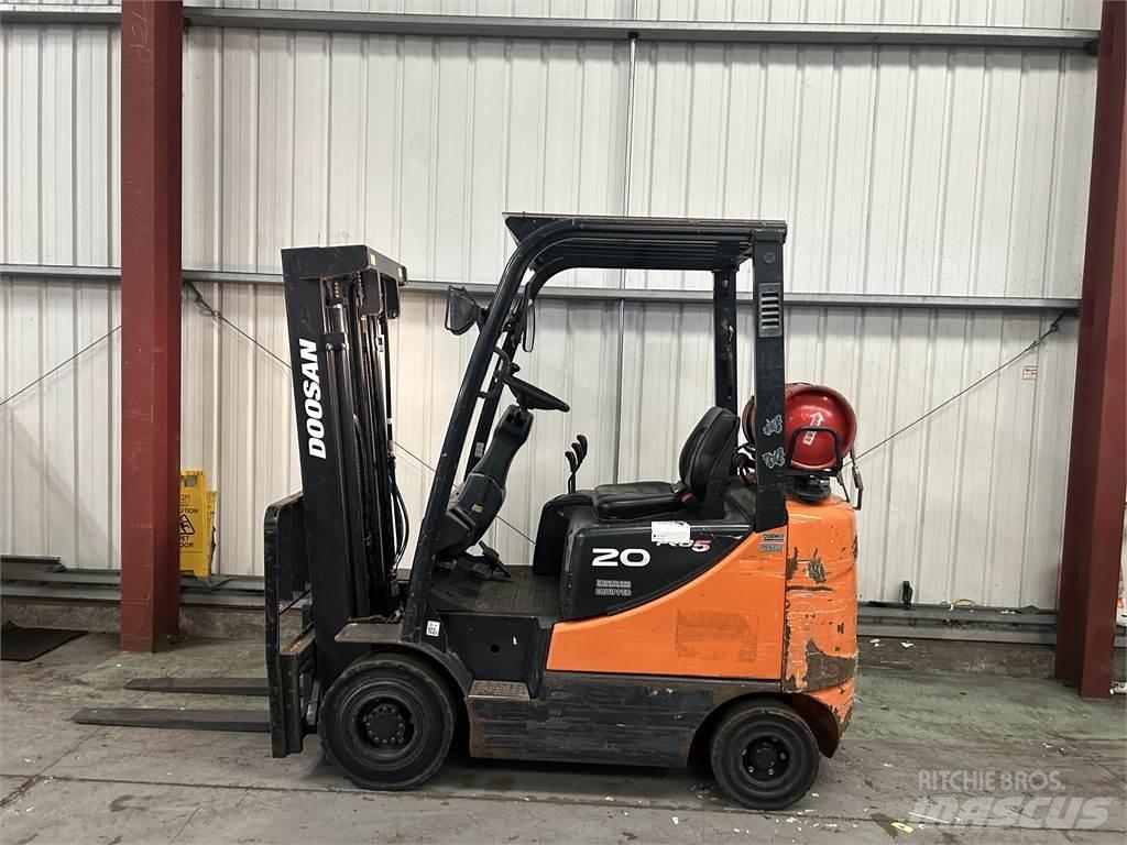 Doosan G20SC-5 Камиони с АГУ