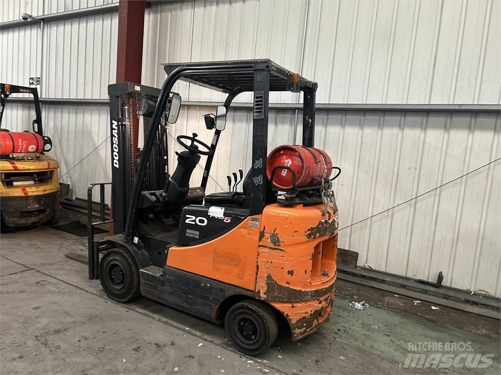Doosan G20SC-5 Камиони с АГУ