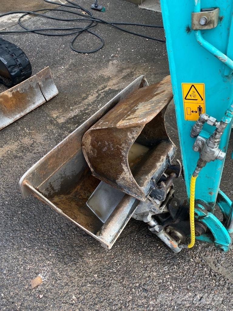 Kobelco SK 17 SR Мини екскаватори < 7 т