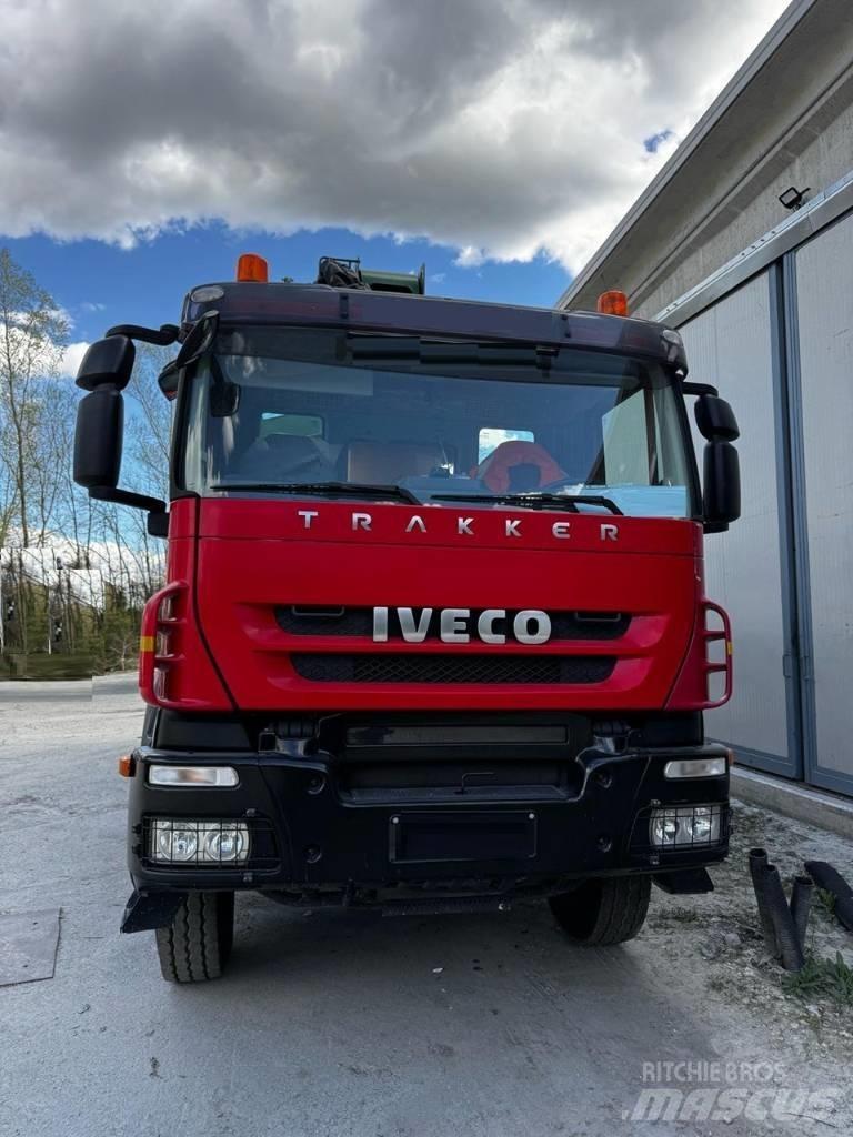Iveco Trekker 450 Бетонопомпи
