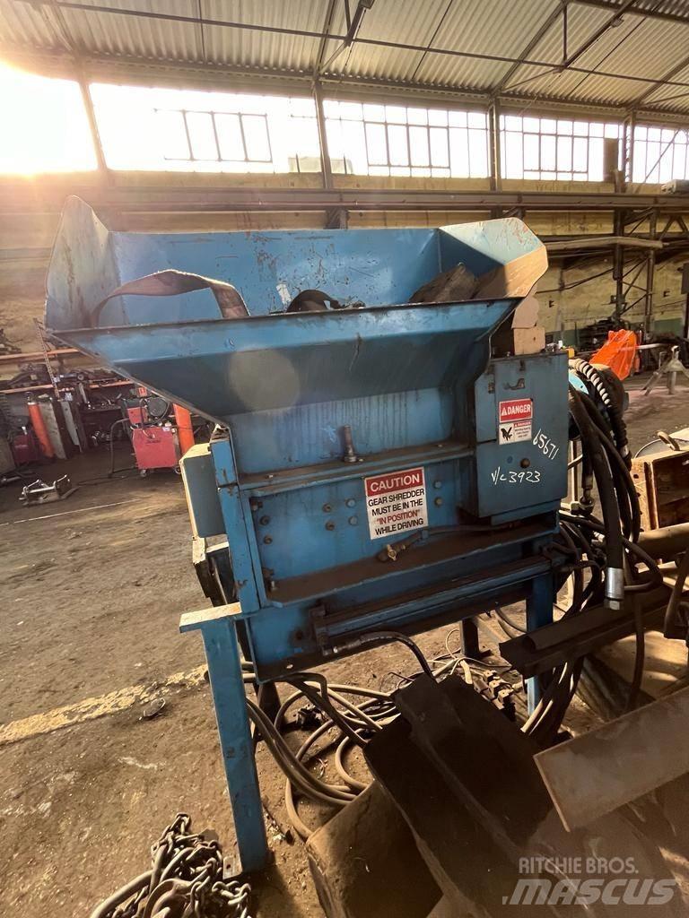  Securit Compactor Комунални съоражения