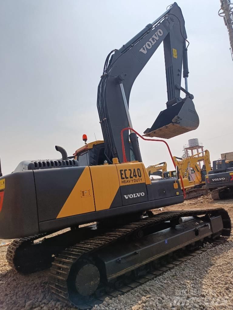Volvo EC 240 Верижен екскаватор
