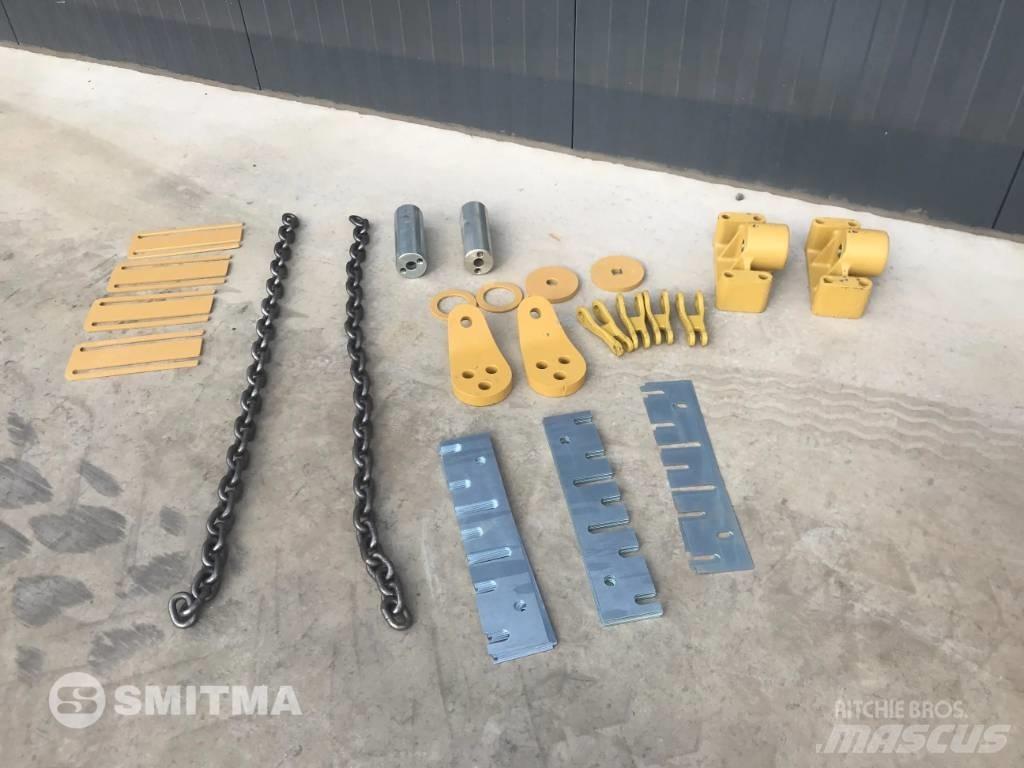 CAT 740 Задни врати
