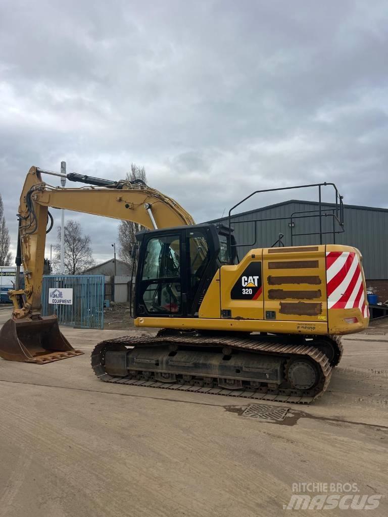 CAT 320 Верижен екскаватор