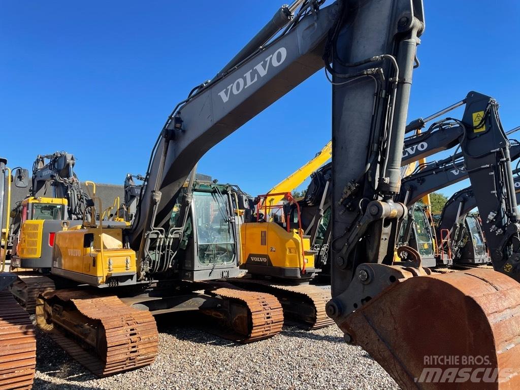 Volvo EC210C Верижен екскаватор