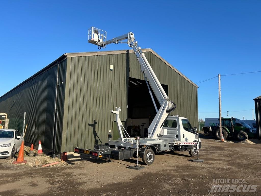 Multitel MJ 226 Съчленени стрелови подемници