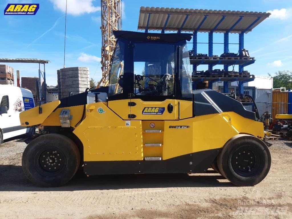 Bomag BW 28 RH Пневматични гумени  ролки
