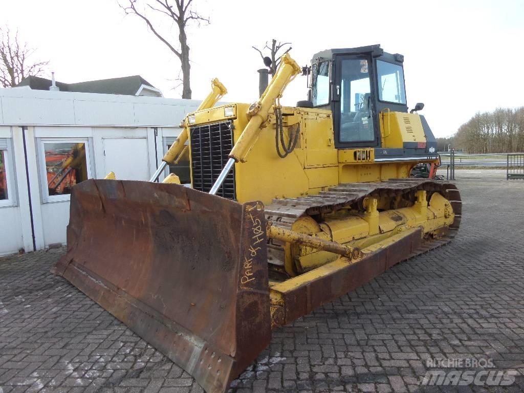 Komatsu D85P-21 Верижни булдозери
