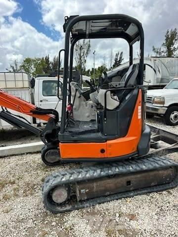 Hitachi ZX35U-5N Мини екскаватори < 7 т