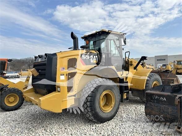 CAT 962M Колесни товарачи