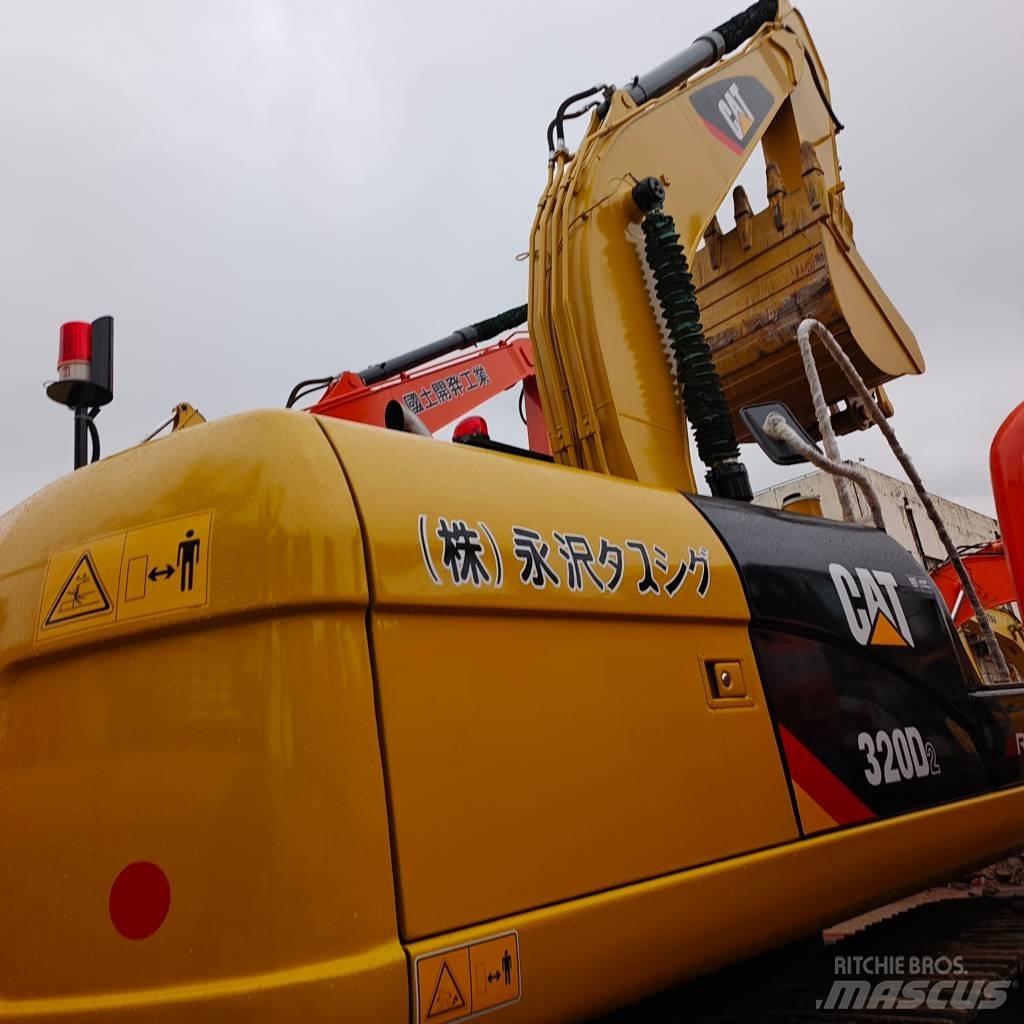 CAT 320 D Верижен екскаватор