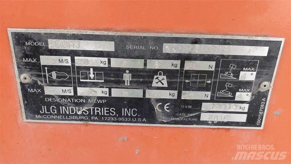 JLG 800AJG Съчленени стрелови подемници