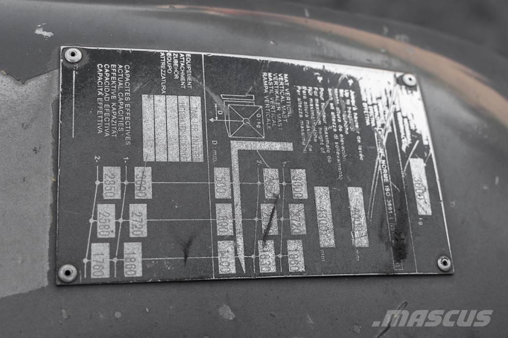 Manitou MI 30 D Дизелови камиони