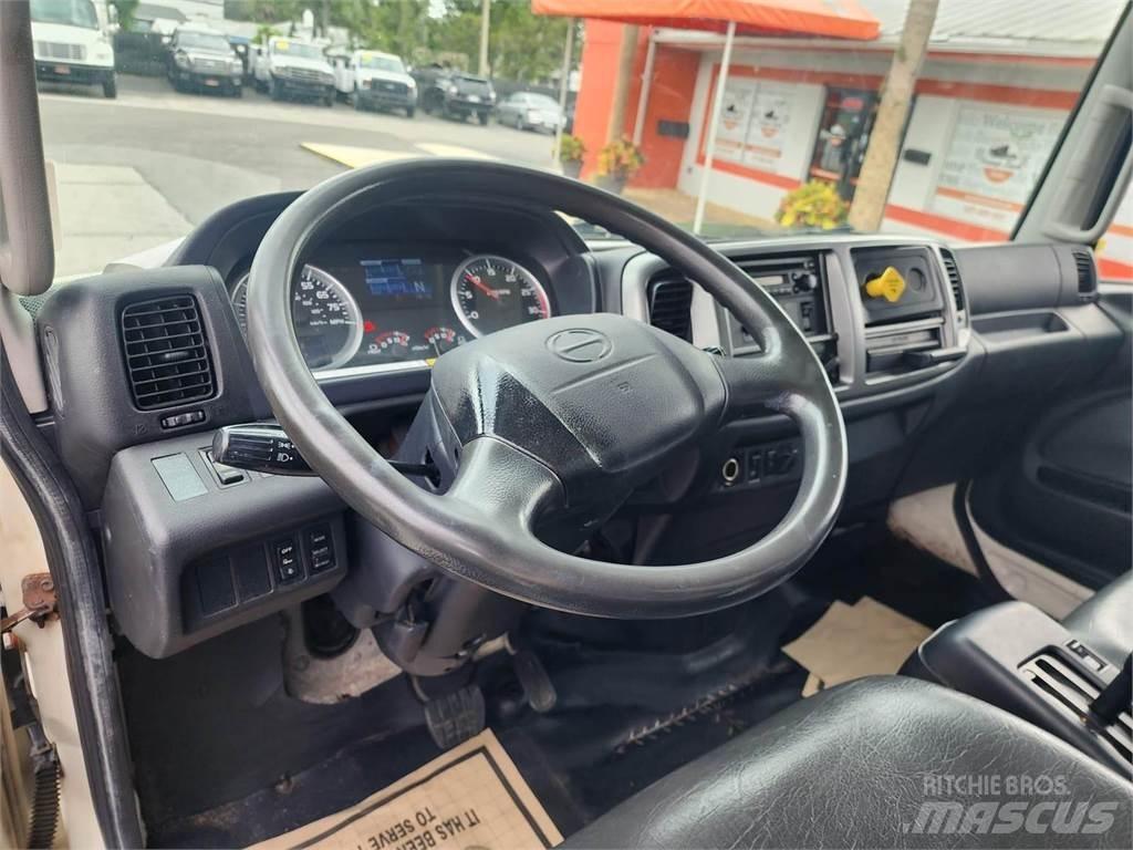 Hino 338 Каросерии