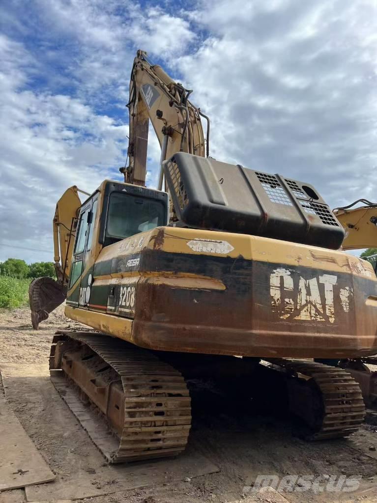 CAT 320BL Верижен екскаватор