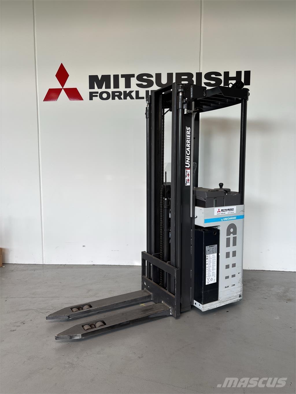 Atlet AJN160 Самоходни товарачи