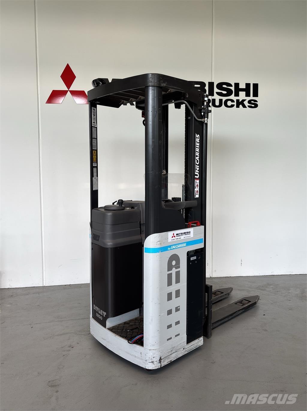 Atlet AJN160 Самоходни товарачи