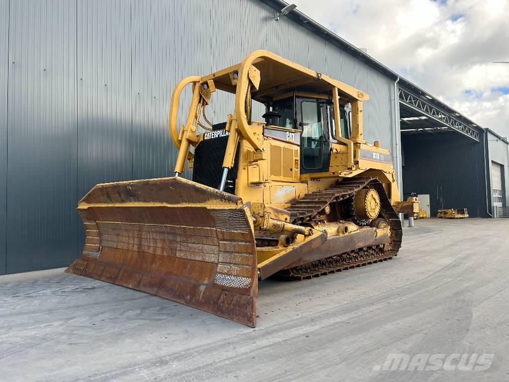 CAT D7R II Верижни булдозери
