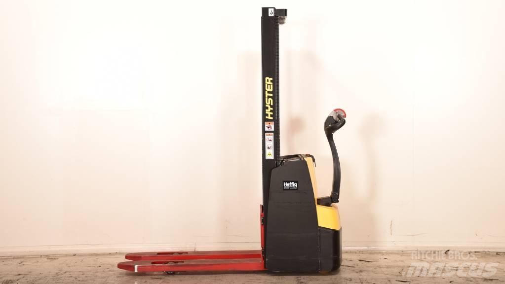 Hyster S 1.0E Колички високоповдигачи с теглич