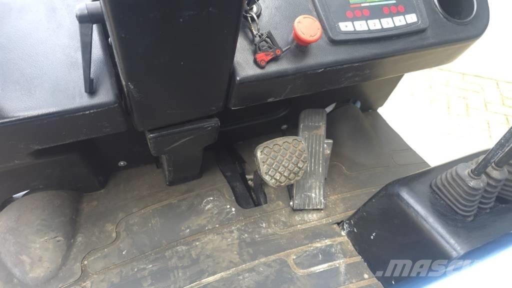 Royal E15 Електрически вилични кари-повдигачи