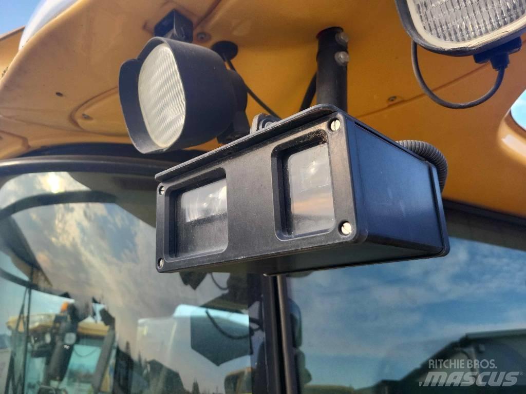 New Holland CR 9090 Комбайни