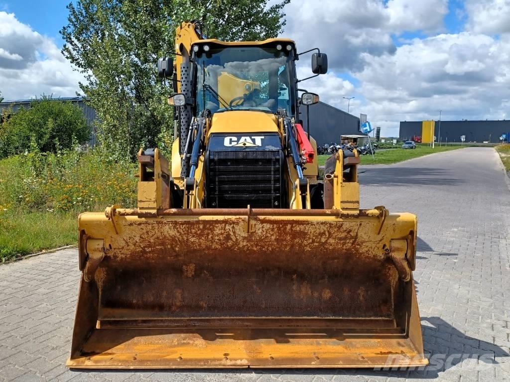 CAT 432 F Товарач със заден ексватор