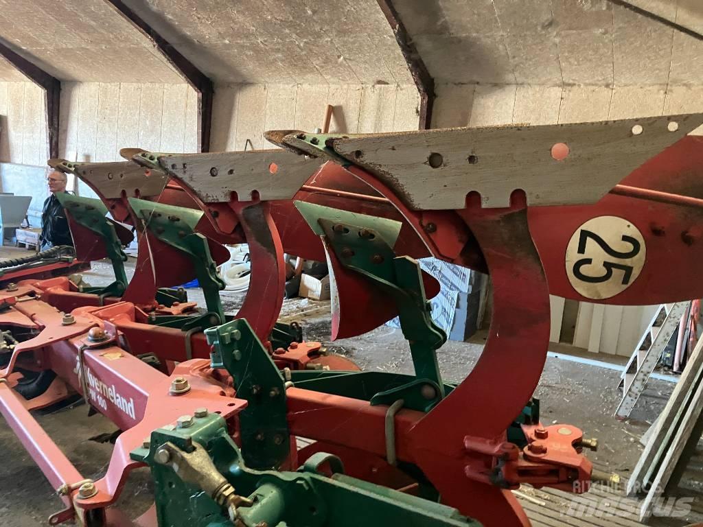 Kverneland PW100 Реверсивни плугове