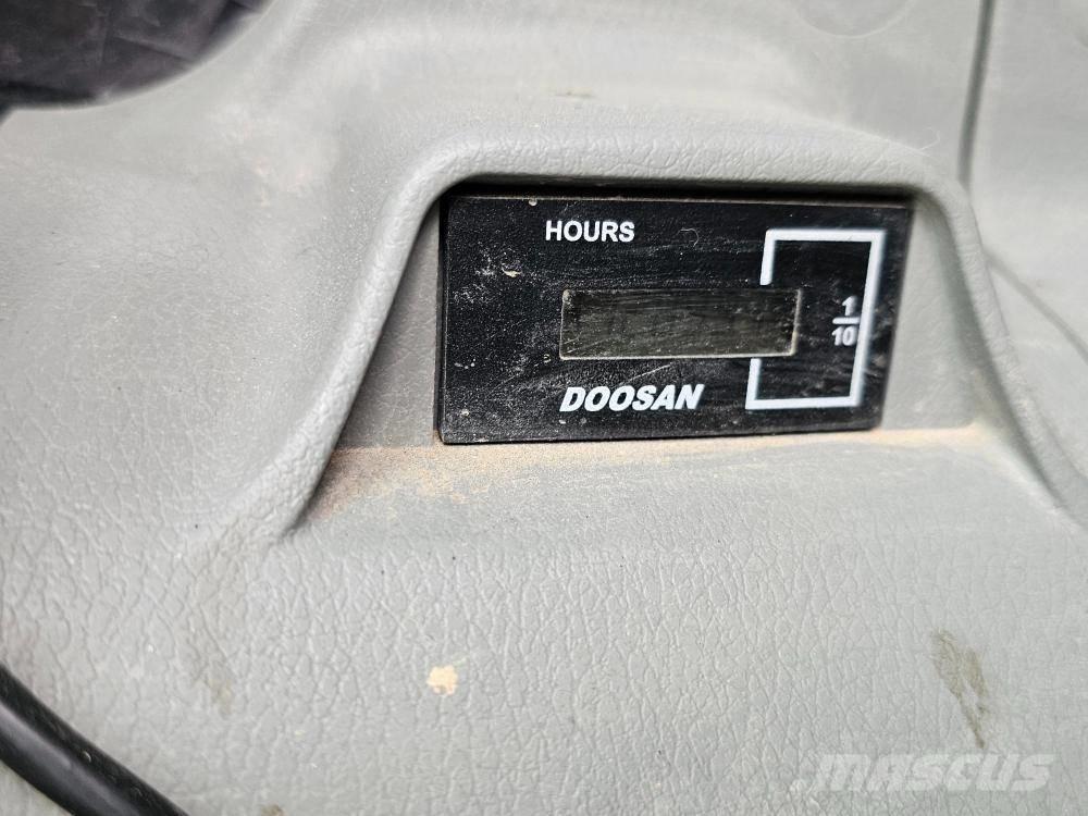 Doosan DX 300 LC-5 Верижен екскаватор