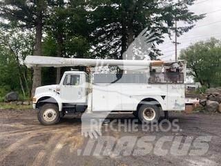 Altec AM855 Моторизирани платформи с талига