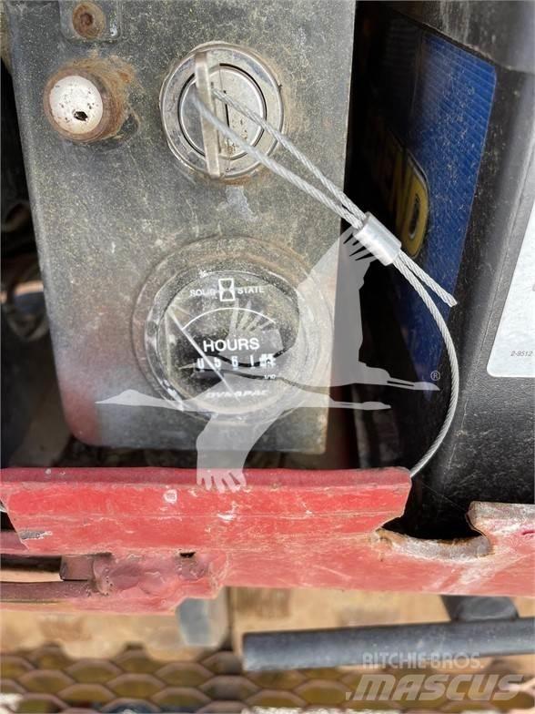 Dynapac LP852 Теглени вибрационни валяци
