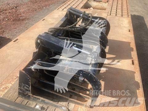 John Deere  Четки