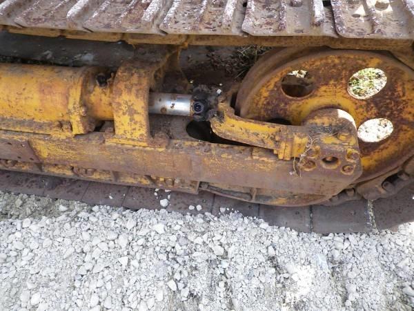 Komatsu D20S-3 Верижни булдозери

