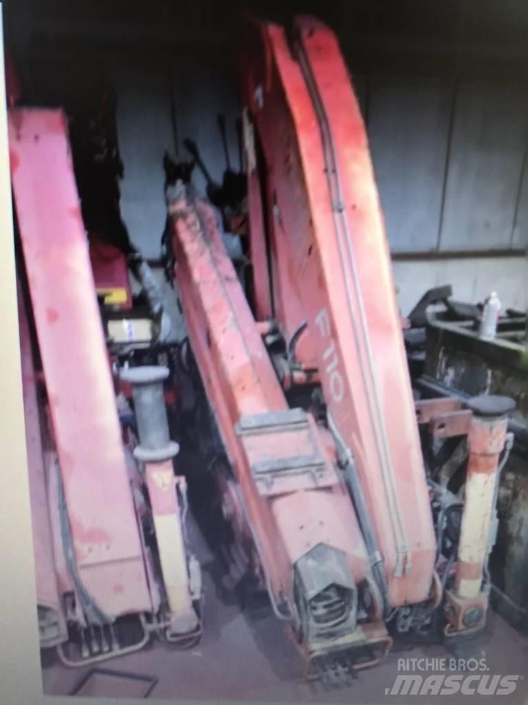 Fassi F110.24 Товарещи кранове