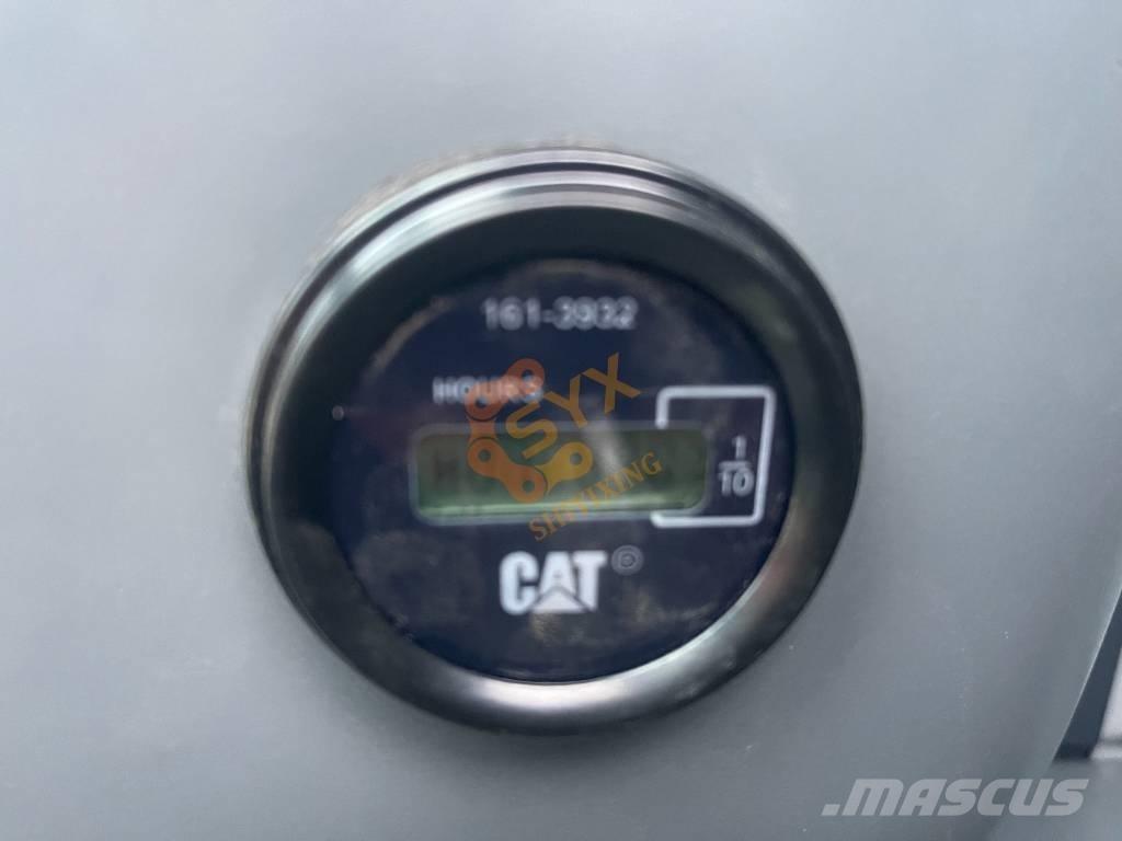 CAT CAT320 D2 Верижен екскаватор