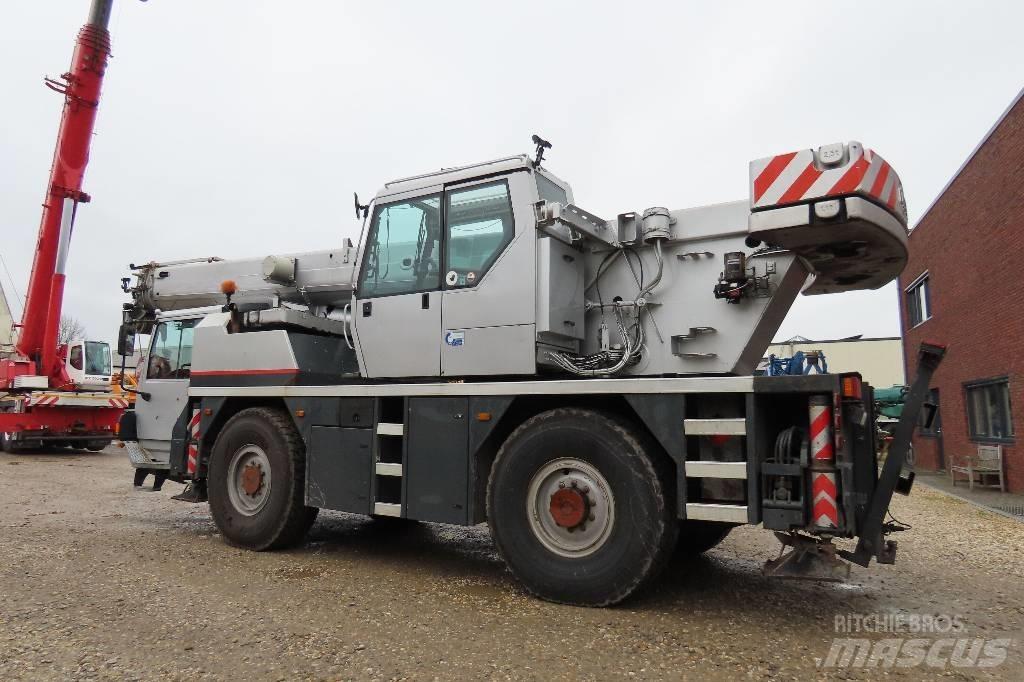 Liebherr LTM 1030-2 Всъдеходни кранове