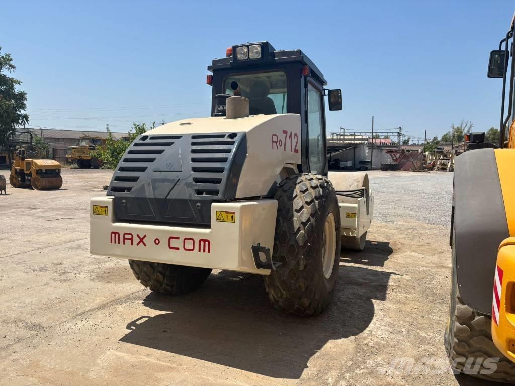  Max Com R712 Пневматични гумени  ролки

