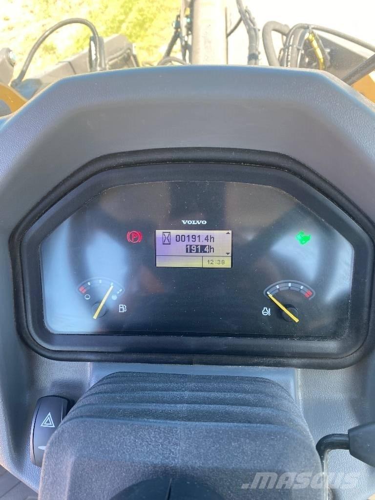 Volvo L30GS Колесни товарачи