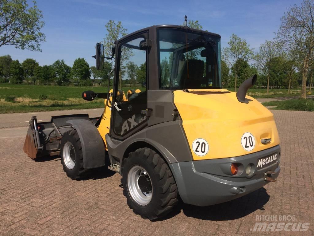 Mecalac AX 850 Колесни товарачи