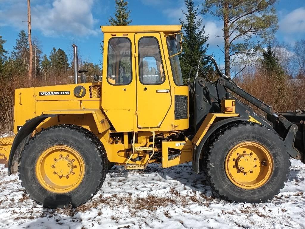 Volvo BM 4200 Колесни товарачи