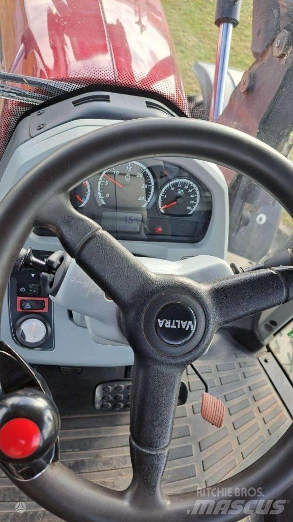 Valtra T 214 Трактори