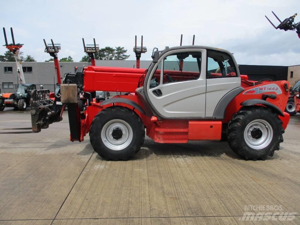 Manitou MT 1440 (066) Телескопични товарачи