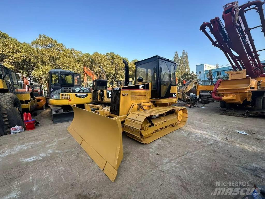 CAT D 5 C Верижни булдозери
