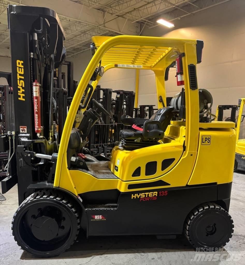 Hyster S 135 FT Вилични кари-повдигачи - други