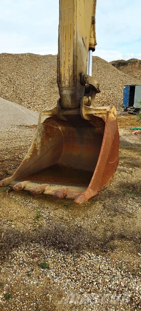 Komatsu PC 600 LC-7K Верижен екскаватор