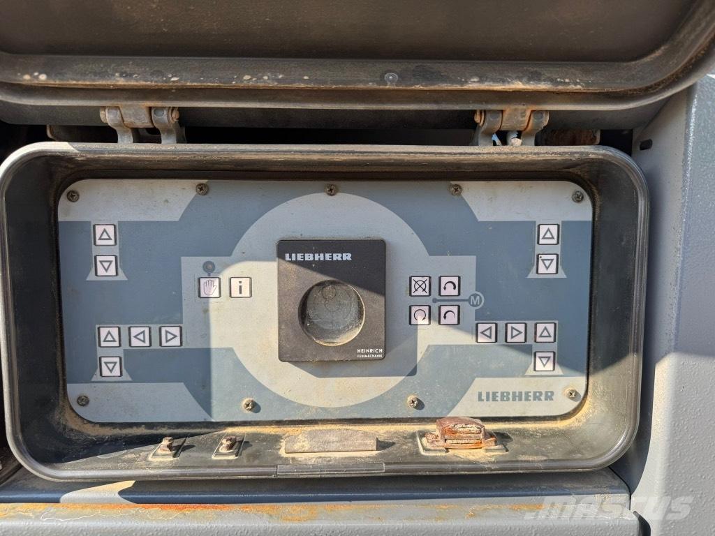 Liebherr LTM 1030-2 Всъдеходни кранове