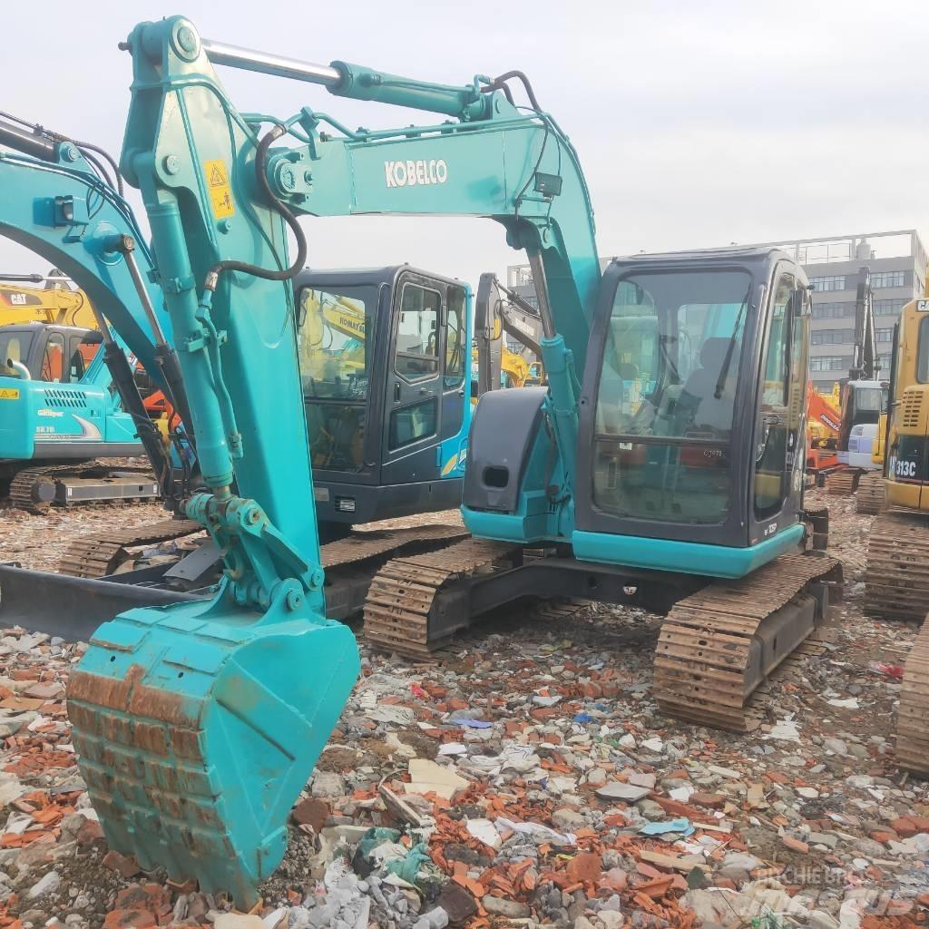 Kobelco SK 70 SR Средни екскаватори 7т - 12т
