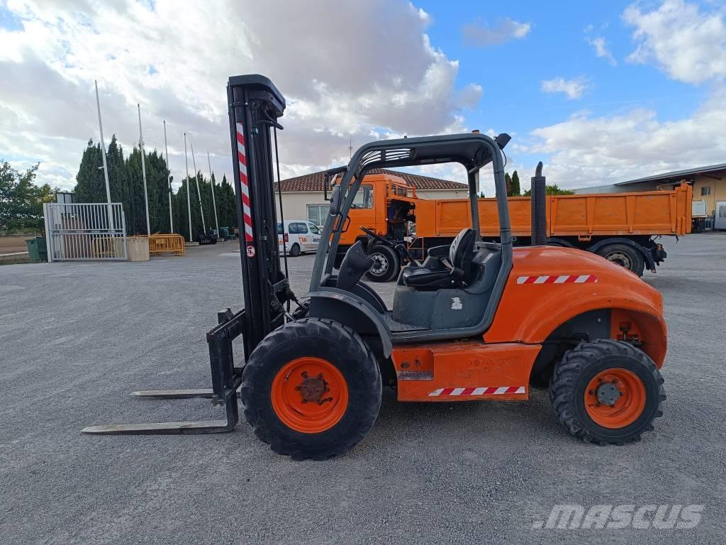 Ausa C 300 H Камиони за херавни местности